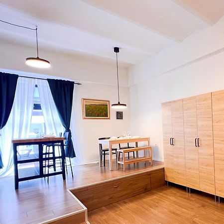 Aumetz Square Apartment Идрия Экстерьер фото