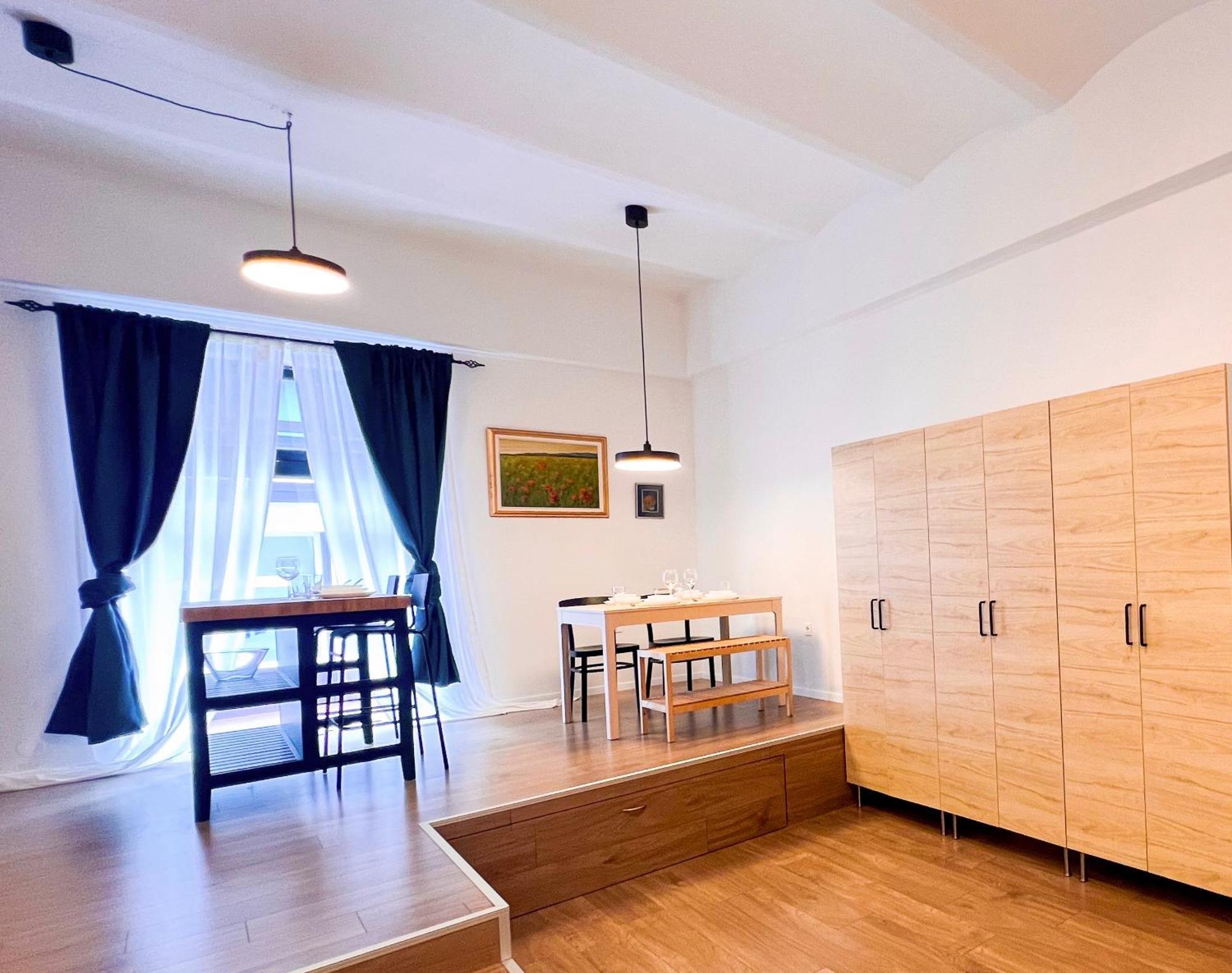 Aumetz Square Apartment Идрия Экстерьер фото